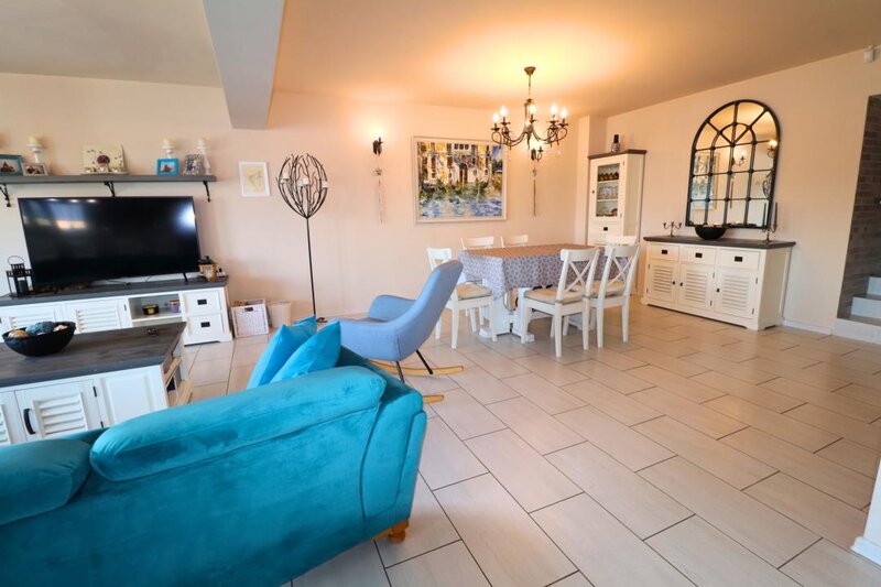 Branesti  Vila cu deschidere la lac -  constructie 2016 - mobilata si utilata