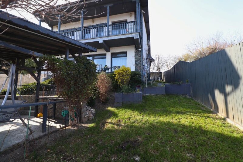 Branesti  Vila cu deschidere la lac -  constructie 2016 - mobilata si utilata